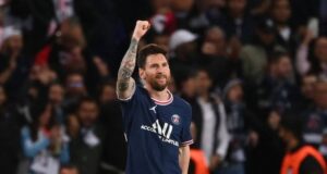 Messi Scores First Goal With PSG Against Manchester City