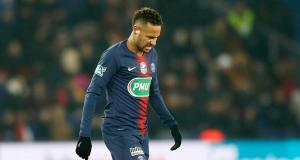 Medical Staff Confirm Neymar Is Out For Manchester United Clash