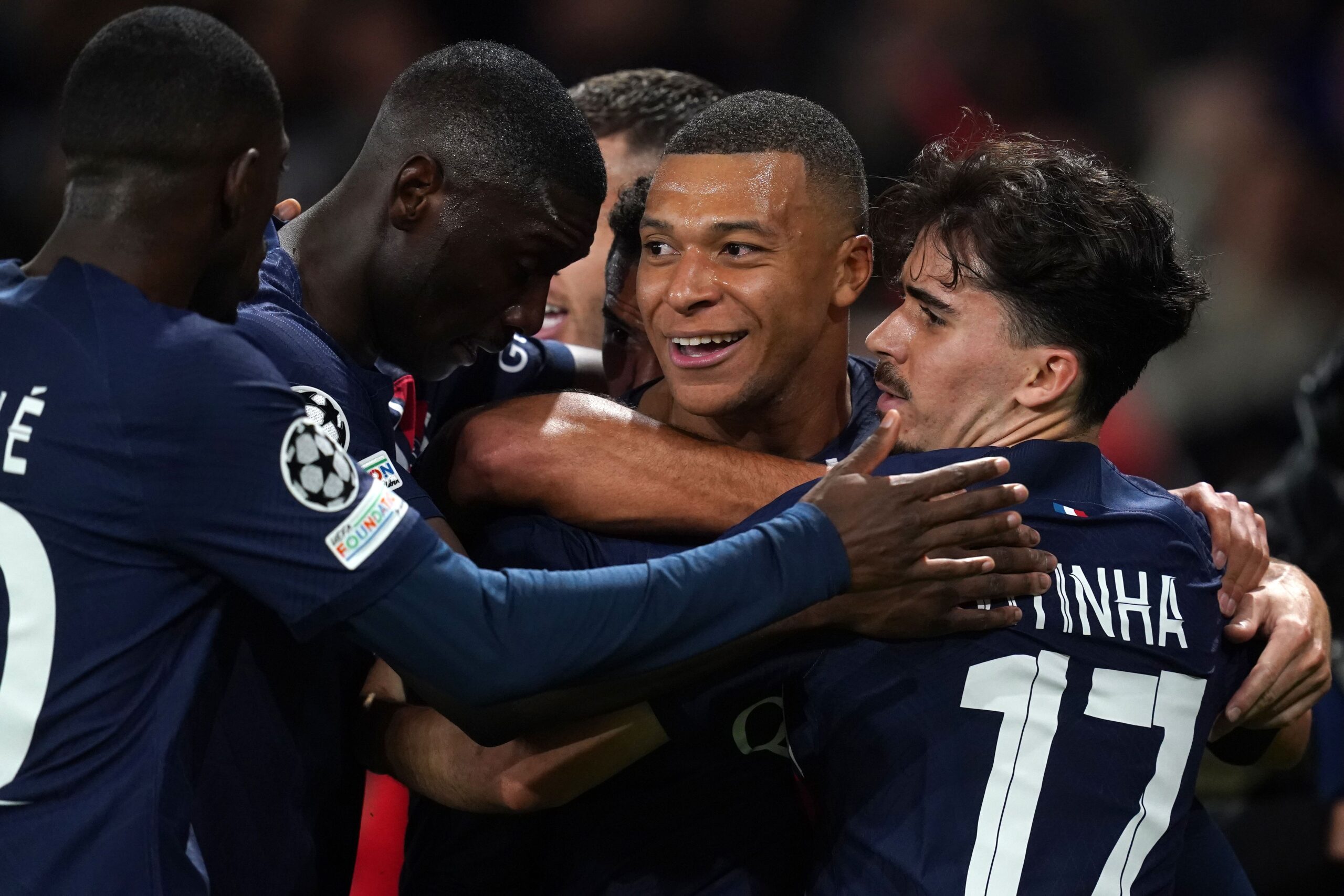 Football News - HOJE TEM CHAMPIONS LEAGUE! O PSG está sem